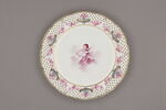 Assiette d'une série de quarante et une (R 510 à 549 bis); du service en pâte tendre blanche décorée de vases fleuris et d'amour en camaïeu rose et à bordure oeil de perdrix doré (R 489 à 549), image 1/3