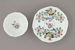 Tasse à thé à bord festonné et soucoupe., image 2/4