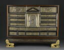 Cabinet à décor de damasquinure : Mars entouré de divinités et d'allégories, image 7/10