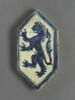 Carreau hexagonal : Lion rampant (armoiries des Caracciolo), image 1/5