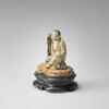 Le luohan Najia Xina 那伽犀那 en train de se gratter l'oreille, image 3/7