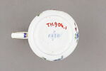 Pot à jus, d'un ensemble de vingt-quatre (TH 897 à 920), d'un service (TH 809 à 1066), image 2/4