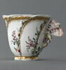Tasse et soucoupe à anse en forme de papillon, d'une paire (OA 8040), image 4/11