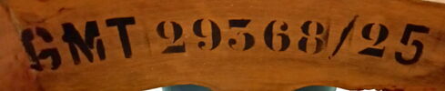 Chaise d'un ensemble de 38, image 2/2