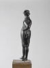 Statuette : jeune homme aux gants, image 2/5