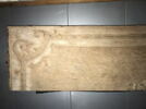 Deux fragments d'un panneau de lambris décorés d'une rosace centrale, image 2/13
