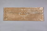 Deux fragments d'un panneau de lambris décorés d'une rosace centrale, image 1/13