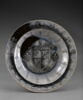 Bassin rond fleurdelysé : armes de Louis de Villiers de l'Isle-Adam, évêque de Beauvais (1497-1521), image 1/3