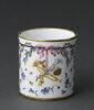 Tasse et soucoupe en porcelaine tendre, image 9/11