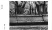 Bas-relief dans un cadre doré : la Sainte Famille, image 3/3