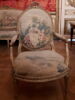Fauteuil couvert en tapisserie de Beauvais, d'un ensemble de dix (OA 6657 à OA 6666), image 1/5