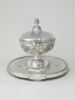 Terrine, sa doublure et son plateau du service du Roi d'Angleterre et de Hanovre George III, d'une paire (OA 12382), image 9/20
