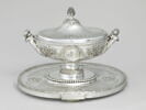 Terrine, son plateau et sa doublure du service de George III d'Angleterre et de Hanovre, d'une paire (OA 12381), image 2/11