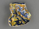 Fragments de coupe godronnée à bord festonné (OA 5694 57 et ancien 5694 57 bis recollés ensemble), image 1/3