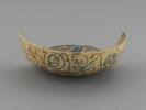 Fragment du fond et de l'aile d'une coupe : buste de jeune homme, image 3/3
