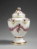Pot pourri Pompadour à décor en camaïeu carmin, image 1/8