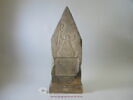 stèle, image 1/3