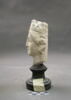 statue, image 2/2