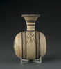 vase, image 3/4