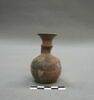vase, image 3/3