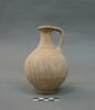 vase, image 3/3