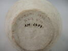 vase, image 2/2