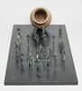 vase, image 8/9