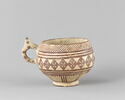 vase, image 3/3