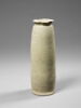vase, image 2/3