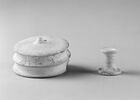 vase, image 3/3