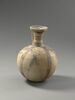 vase, image 3/3