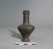 vase, image 2/2