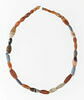 perle  ; collier, image 2/2