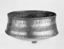 vase, image 8/11