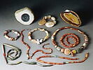 collier ; perle, image 3/3