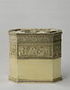 Boîte à thé octogonale du service à thé de Napoléon Ier et de Marie-Louise, image 1/2