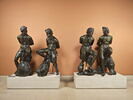 Captifs provenant du décor du piédestal de la statue équestre d'Henri IV sur le Pont-Neuf, image 1/2