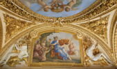 Plafond : Salon de la paix : La déesse de l'Agriculture encourageant les travaux de la campagne (ou l'Abondance), au dessus de la corniche, côté nord., image 3/6
