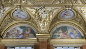 Plafond : Salle des Antonins - La Tempérance et la Paix, au dessus de la corniche, côté est, au nord, image 3/6