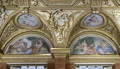 Plafond : Salle des Antonins - La Justice et l'Abondance, au dessus de la corniche, côté est au centre, image 4/5