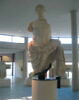 statue, image 3/3