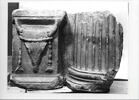 parapet ; base de colonne, image 1/3