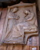 Tirage d’une stèle funéraire attique
Le relief représente la défunte assise sur un tabouret, et sa servante, debout face à elle, tenant un coffret à bijoux. Toutes deux sont vêtues d'un chiton et d'un himation.
Le moulage ne présente pas le complément moderne de l'angle inférieur gauche de la stèle., image 2/2
