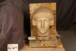 statue, image 3/3