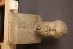 statue, image 2/5