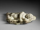 statuette, image 2/2