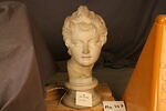 statue, image 2/4
