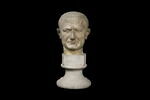statue, image 2/7