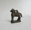 statuette, image 2/3