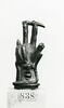 statuette, image 2/2